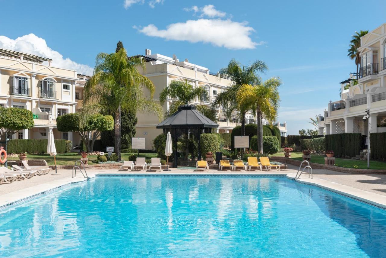 Bright 2 Bedroom Apartment With Parking Space And Swimming Pools In Aloha Gardens Marbella Ngoại thất bức ảnh